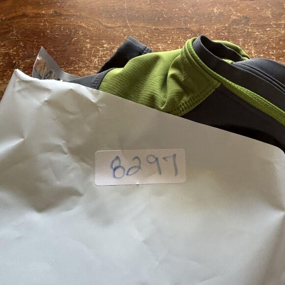 LL Bean Jacket Womens Medium Green Gray Softshell Full Zip Pit Zips Pockets - Picture 14 of 14